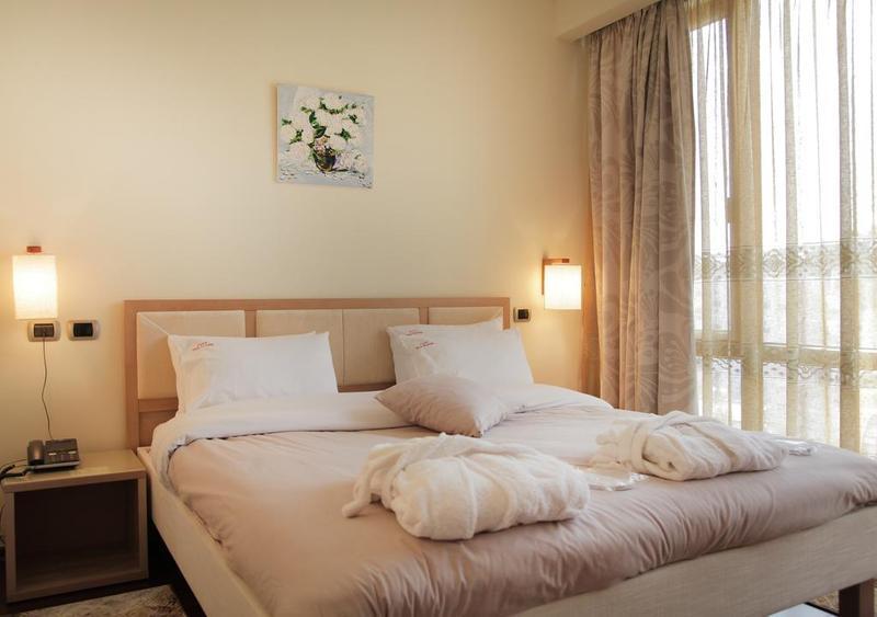 Sharm Luxury Hotel Gjirokastër